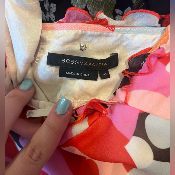 Vintage BCBGMAXAZRIA Color Pop Dress! 🌈 - Picture 3 of 3